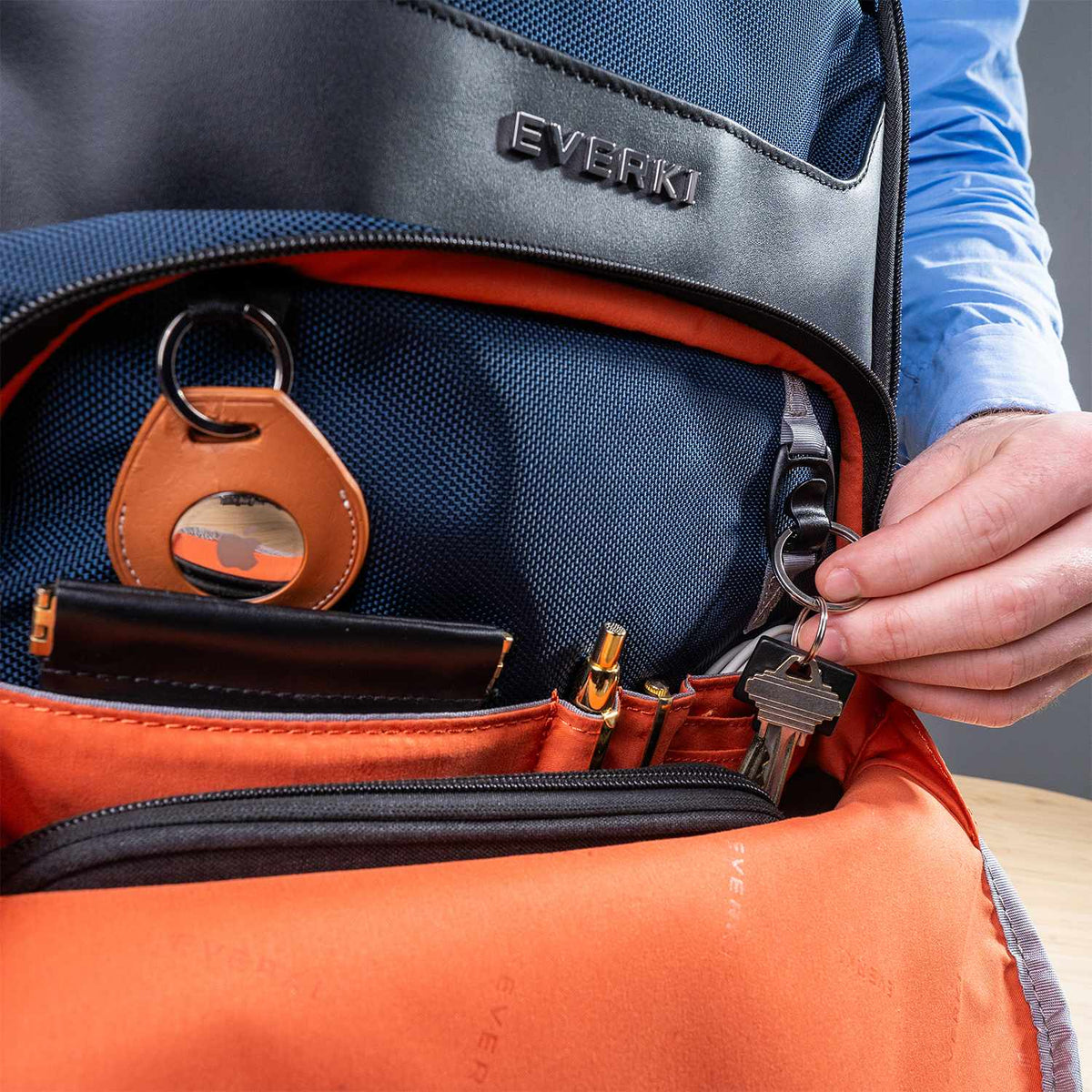Everki Onyx — Sac à dos pour ordinateur portable 17.3” — bleu marine