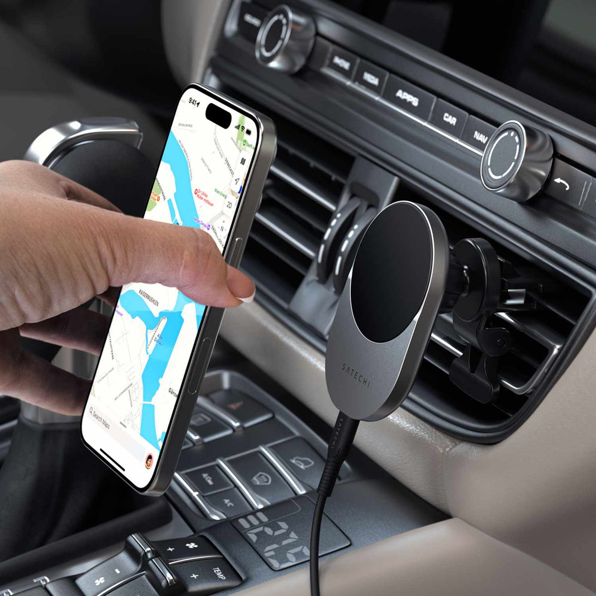 STQ2CCM Qi2 Car Charger Space Gray