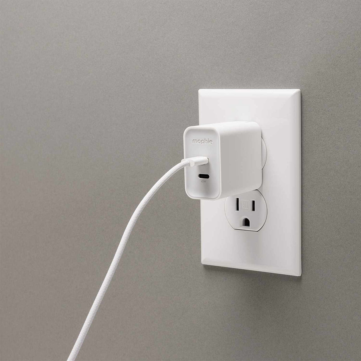 mophie Wall Charger 45W PD 2-Port USB-C White