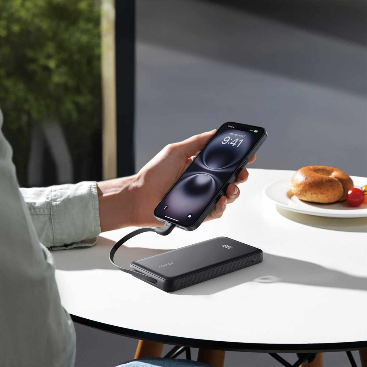 Anker Zolo — Batterie externe 10.000 mAh 22.5W noir avec intégré Câble USB-C