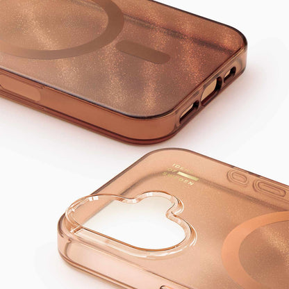Ideal of Sweden Glitter Glow — Étui MagSafe pour iPhone 17 — Mocha Mousse