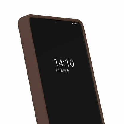 Ideal of Sweden — Étui en silicone avec aimants pour Samsung Galaxy S26 Ultra — Mocha Mousse