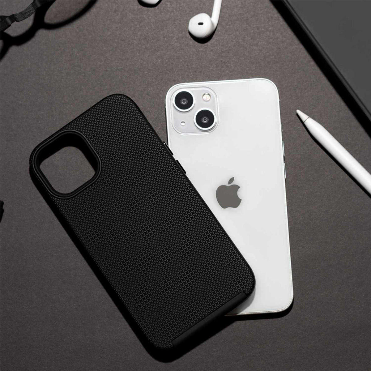 BEA2XWMSIP15PRO Armour — Étui robuste MagSafe pour iPhone 15 Pro — noir