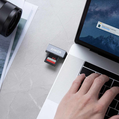 Anker 2-en-1 USB-C vers SD/Micro SD Card Reader — gris
